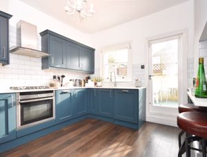 Kitchen- click for photo gallery